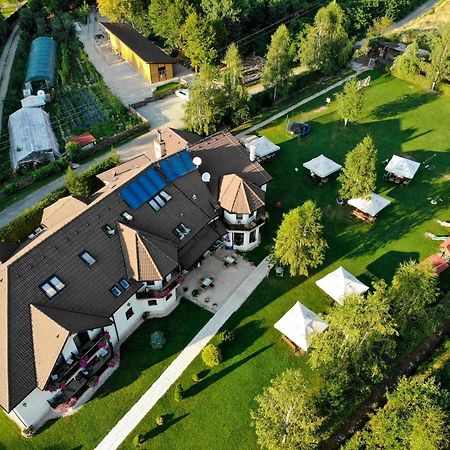 Natura Family Resort Avrig Exteriér fotografie